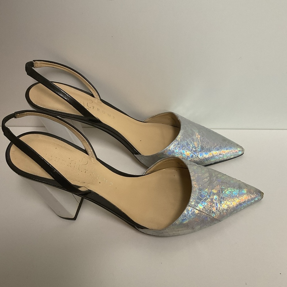 Ivanka Trump leather cami shoes size 8 comes with the box .